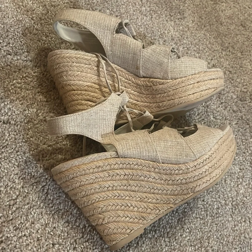Rampage linen and silver wedge espadrilles raffia sides size 7